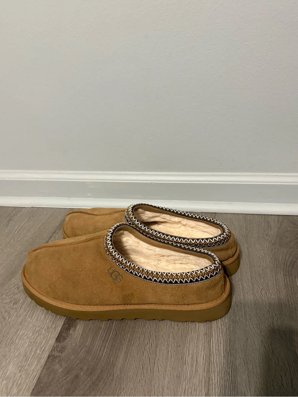 UGG Men's Tasman Chestnut Suede Slippers S/N 5950 - Size 15 EUR 49.5